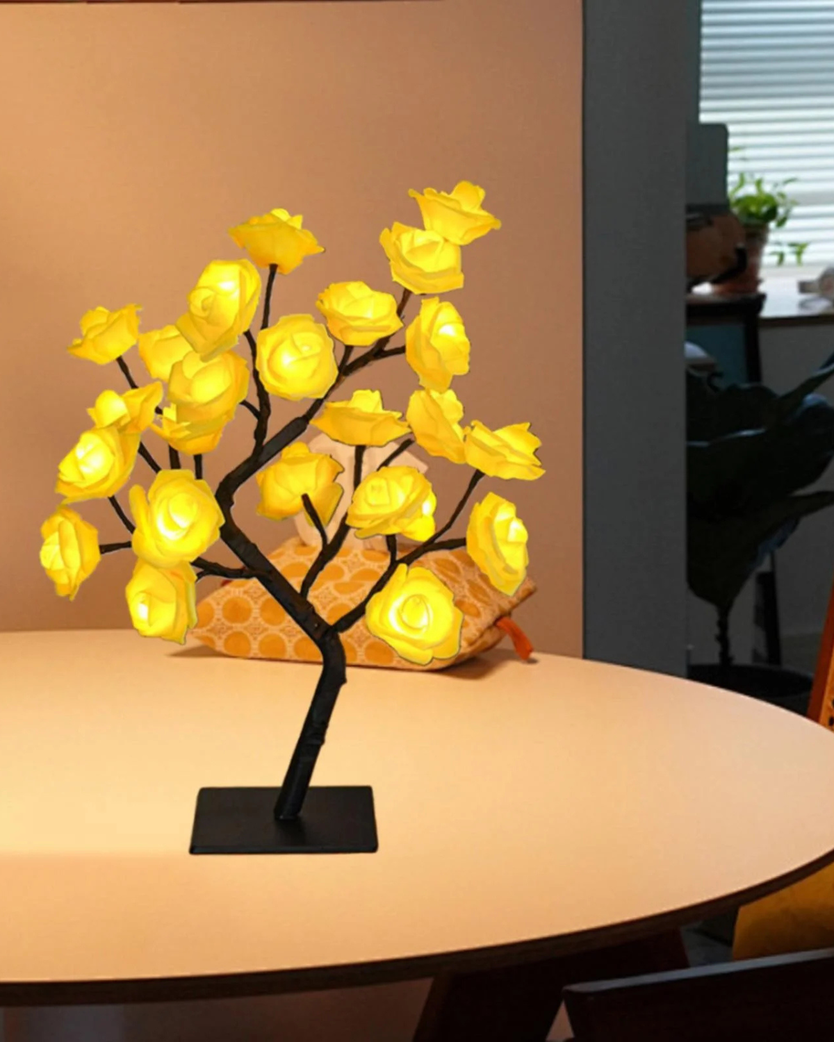 Blomsterbordlampe – Dekorativ lampe – Moderne accent