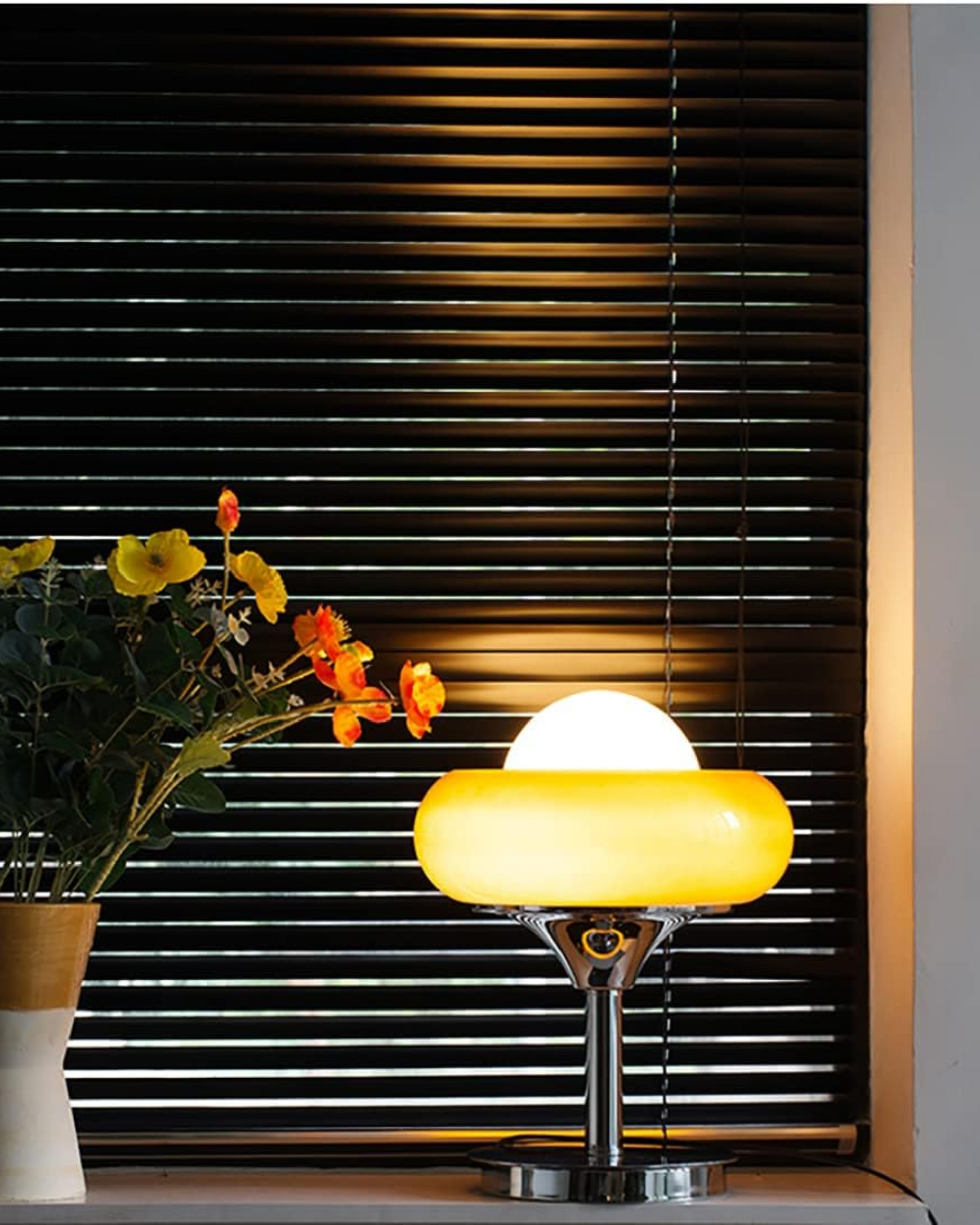 Bordlampe - Bauhaus-inspireret - Glasskærm