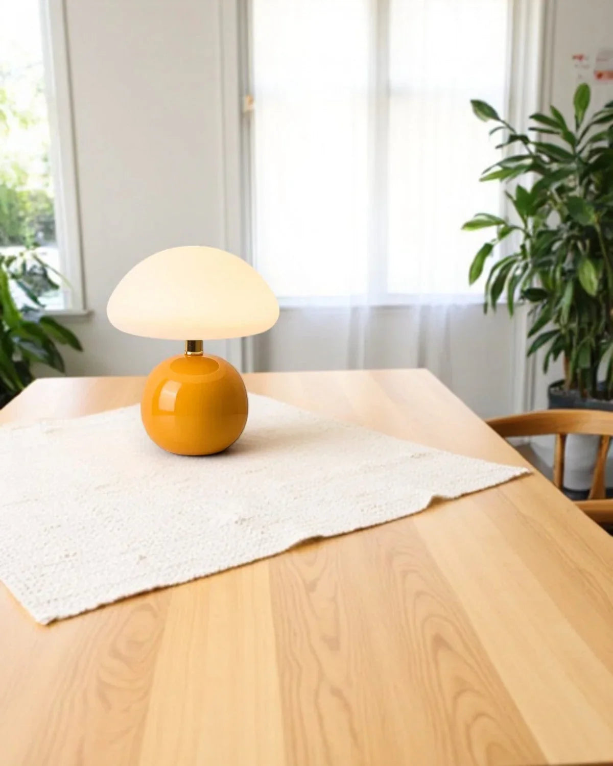 Bordlampe - Keramisk Base - Ambient Belysning