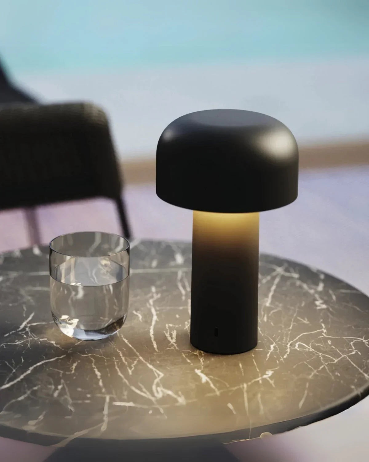 Bordlampe - Klokkeform - Genopladeligt Lys