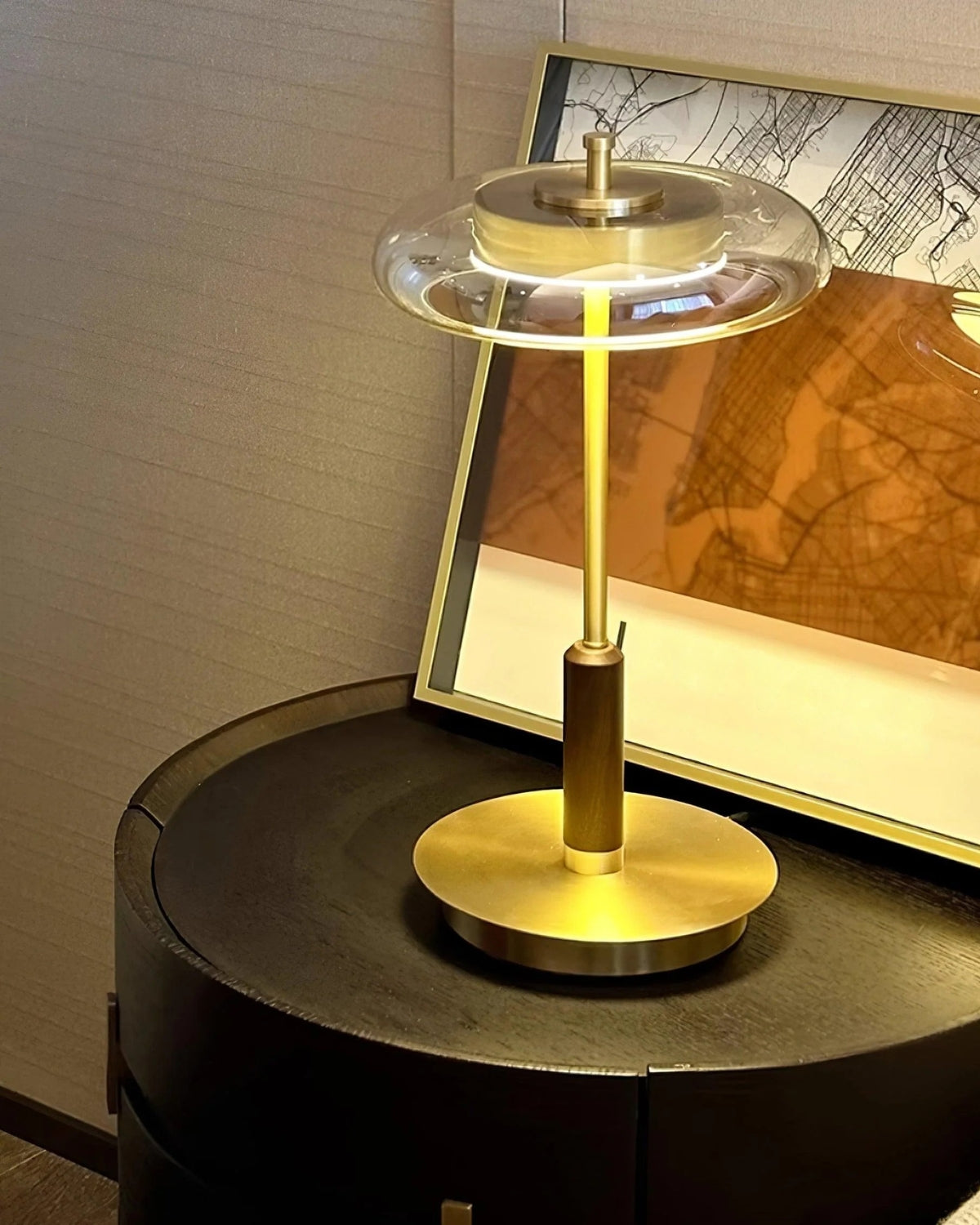 Bordlampe - Messingfod - Ravfarvet Glas