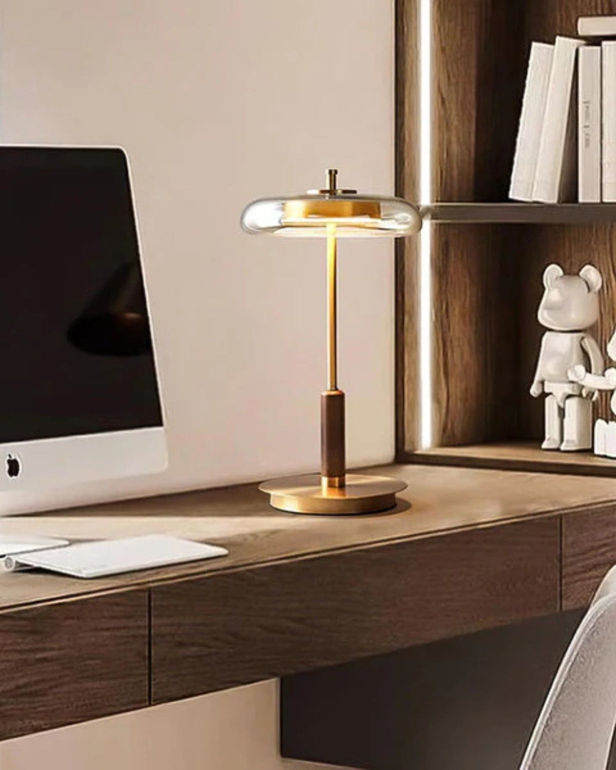 Bordlampe - Messingfod - Ravfarvet Glas