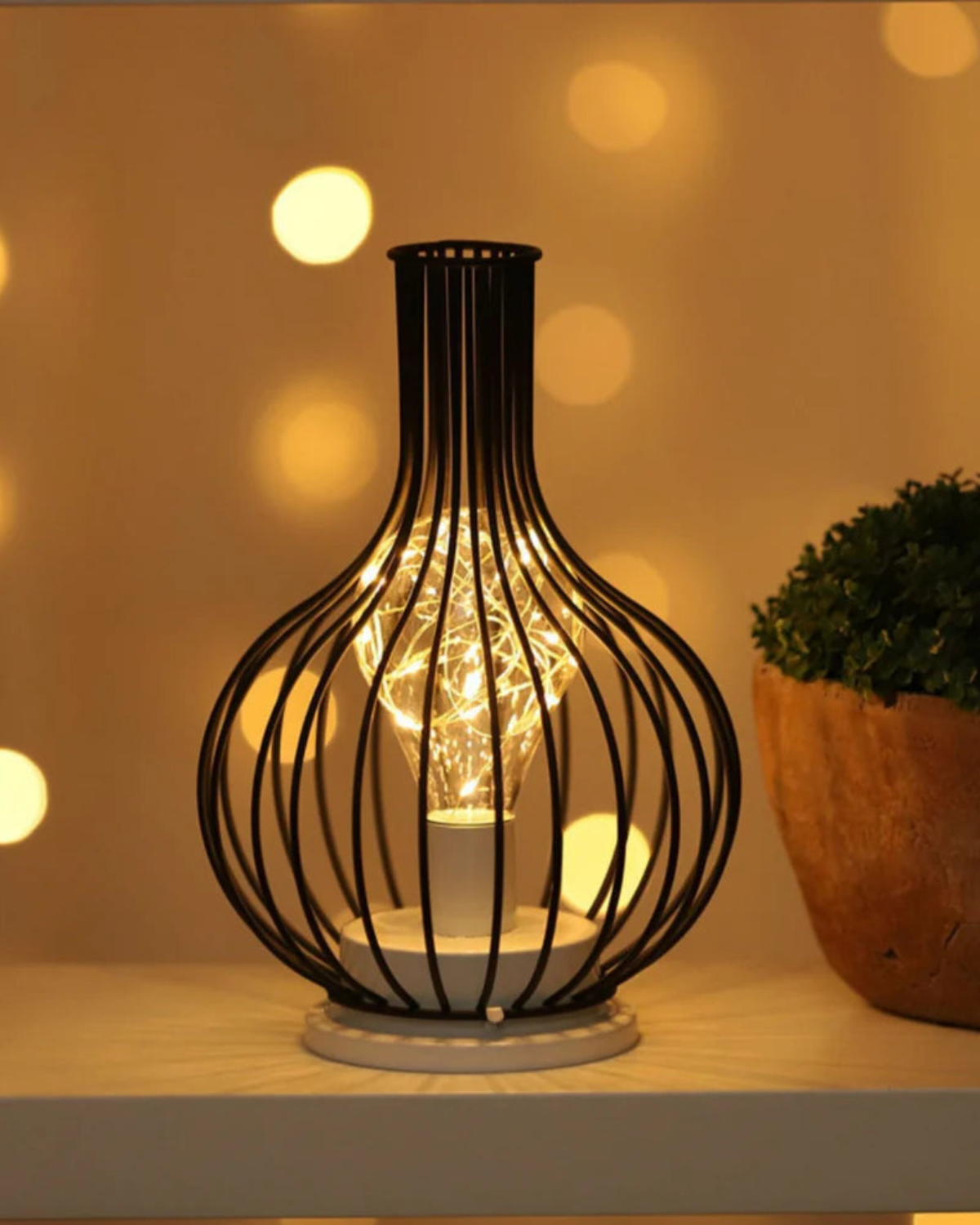 Bordlampe - Metalkonstruktion - LED lys