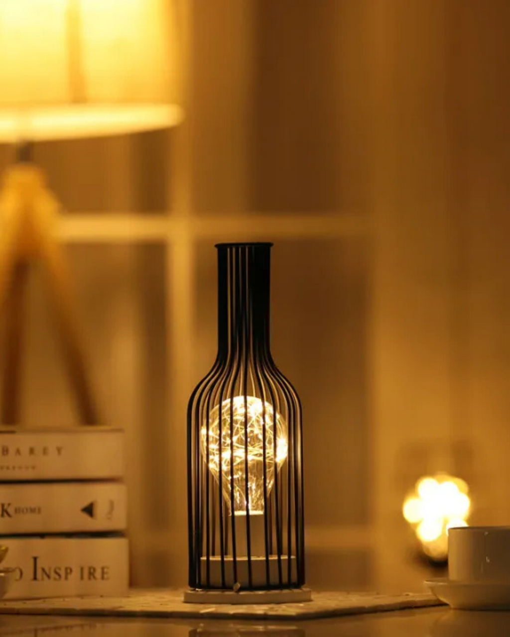 Bordlampe - Metalkonstruktion - LED lys