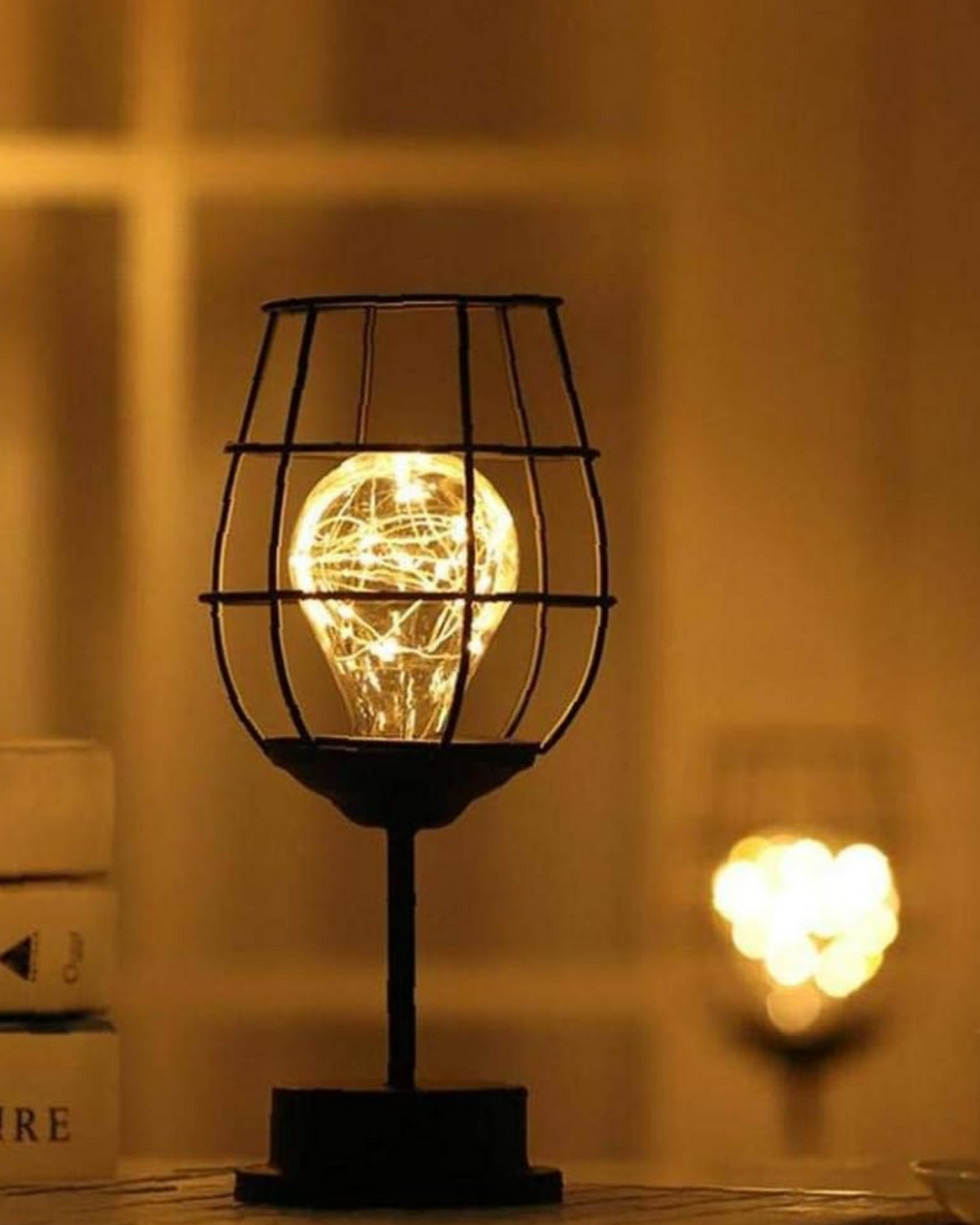 Bordlampe - Metalkonstruktion - LED lys