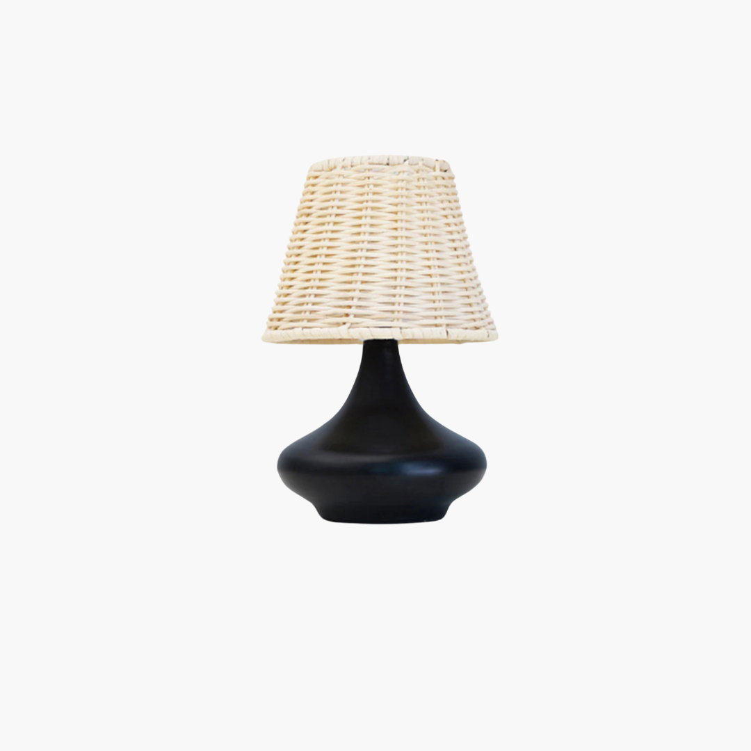 Bordlampe - Rattanskærm - Jernfod