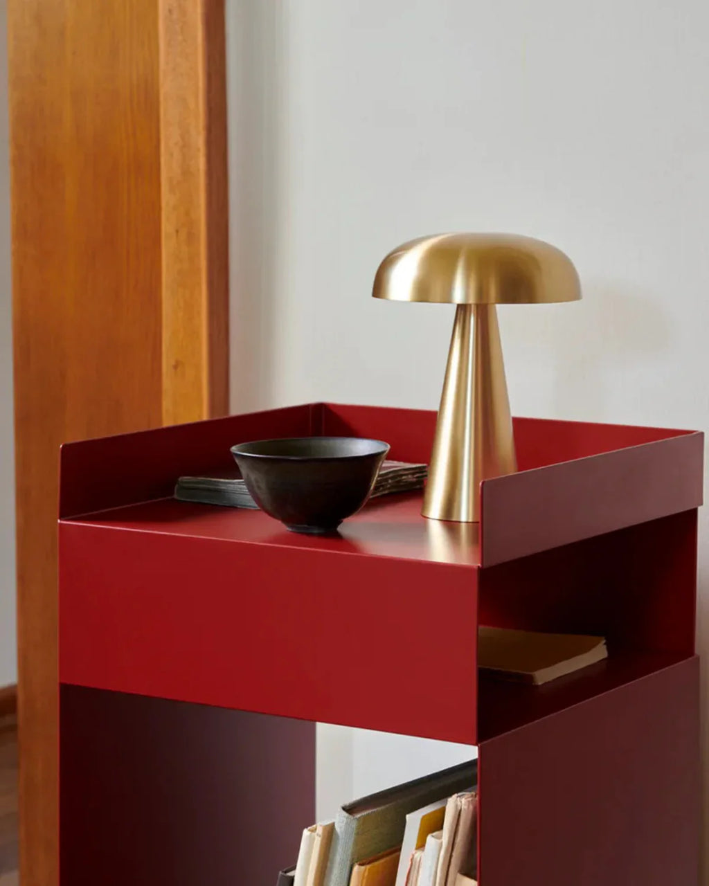 Bordlampe - Skulpturelt Design - Minimalistisk Stil