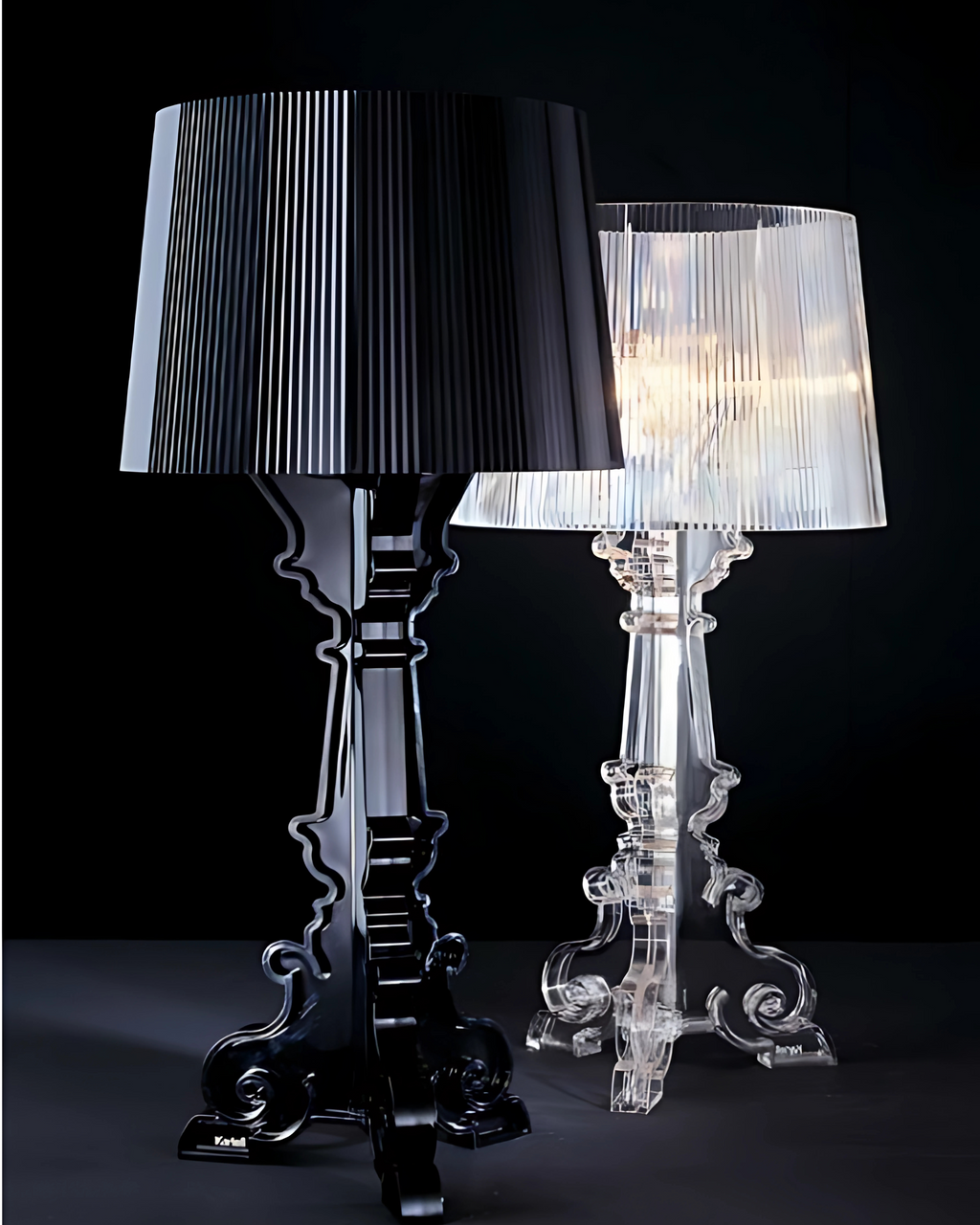 Bordlampe - Skulptureret Base - Plisseret Skærm