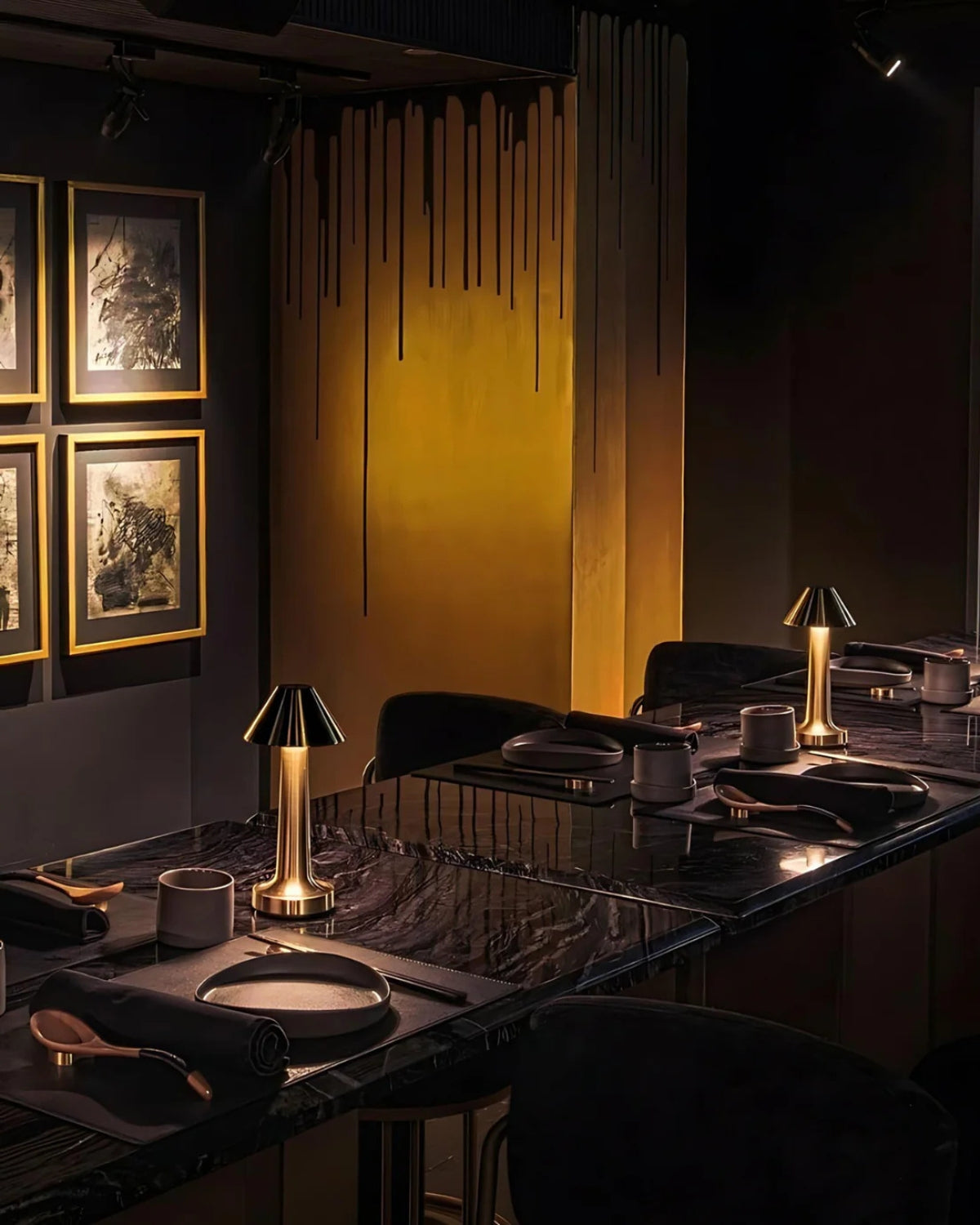 Bordlampe - Trådløst Design - Metalfinish