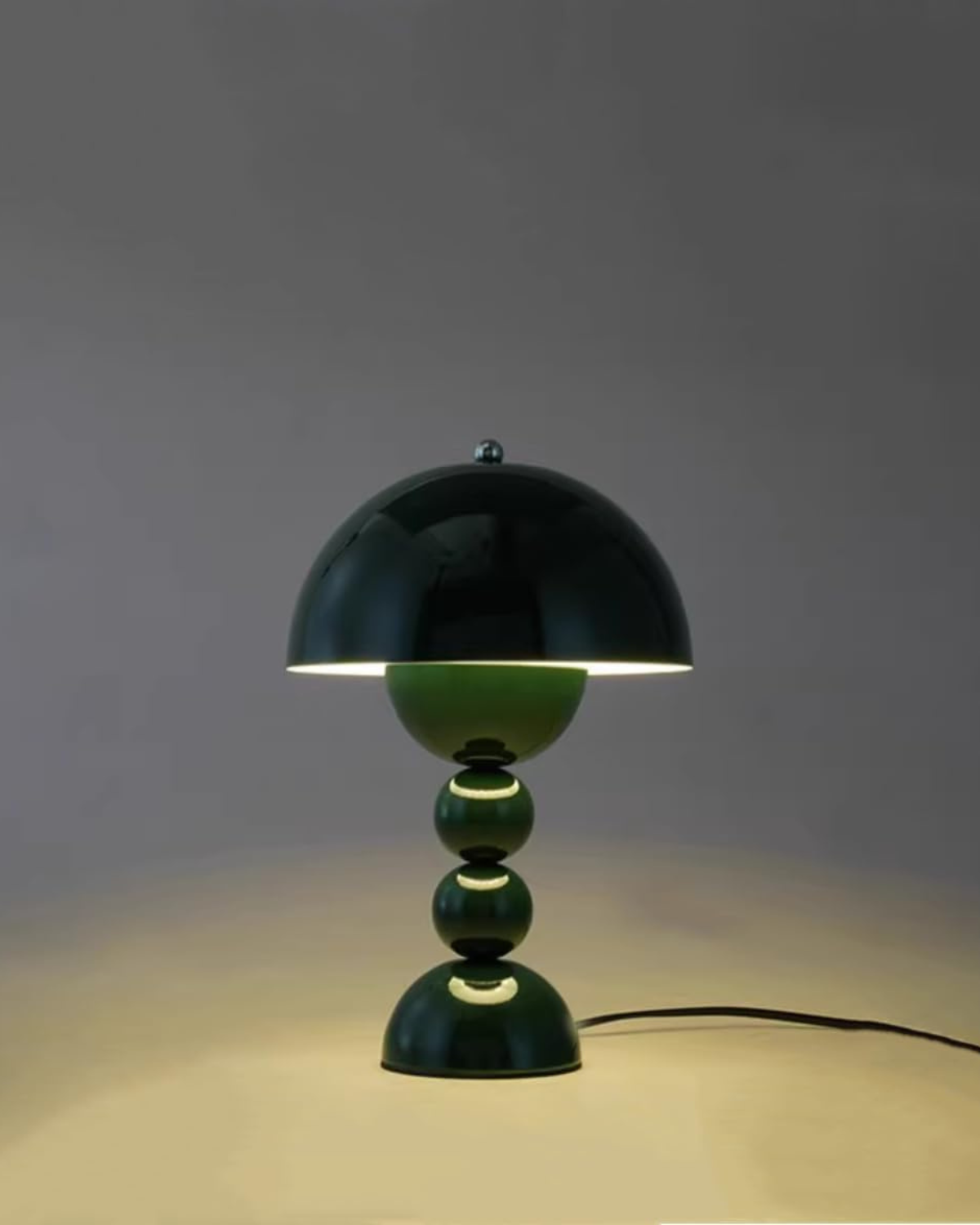 Bordlampe - Blank finish - Sfærisk søjle