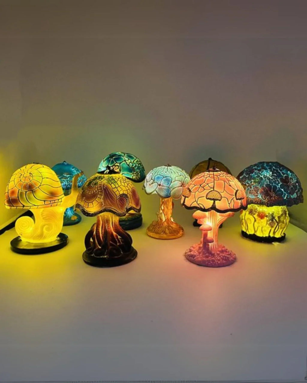 Farvet Glas Lampe - Floral Design - Svampebase