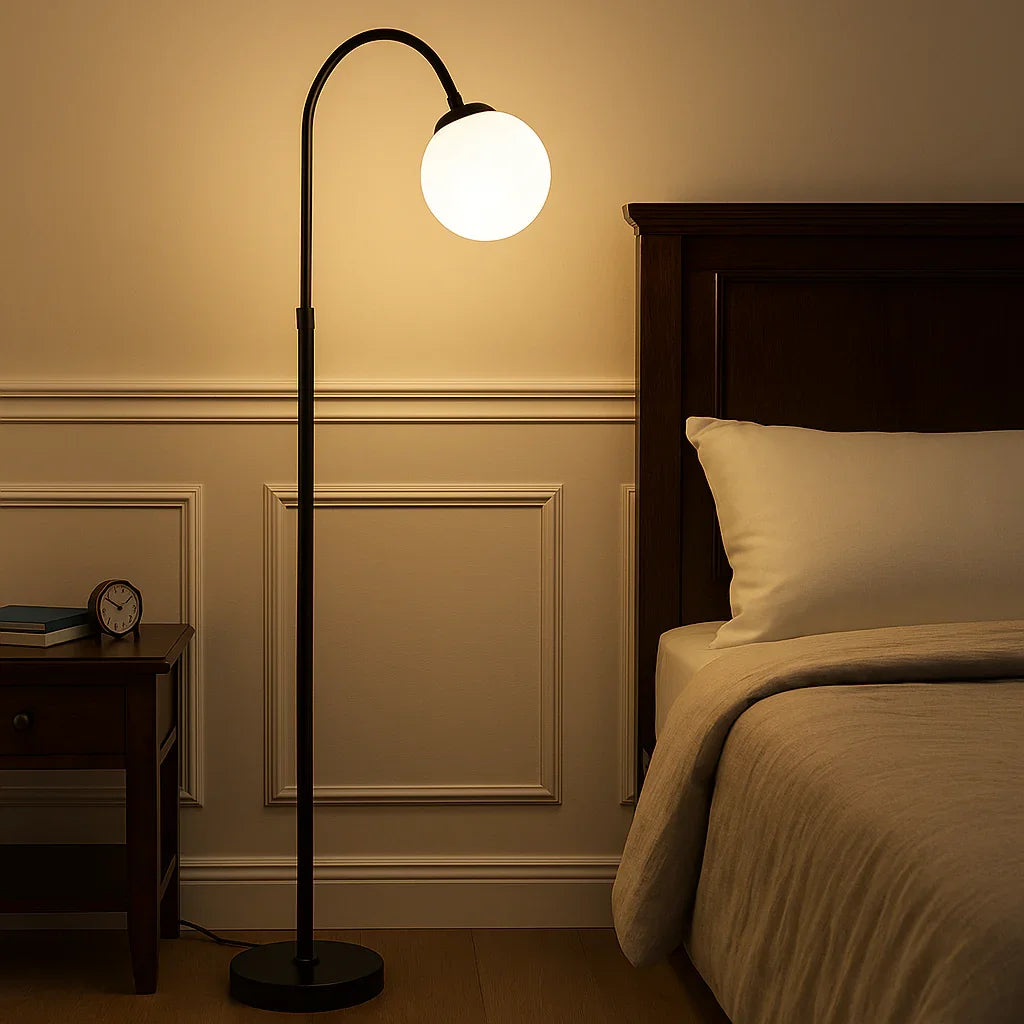 Gulvlampe - Justerbar Arm - Sfærisk Skærm