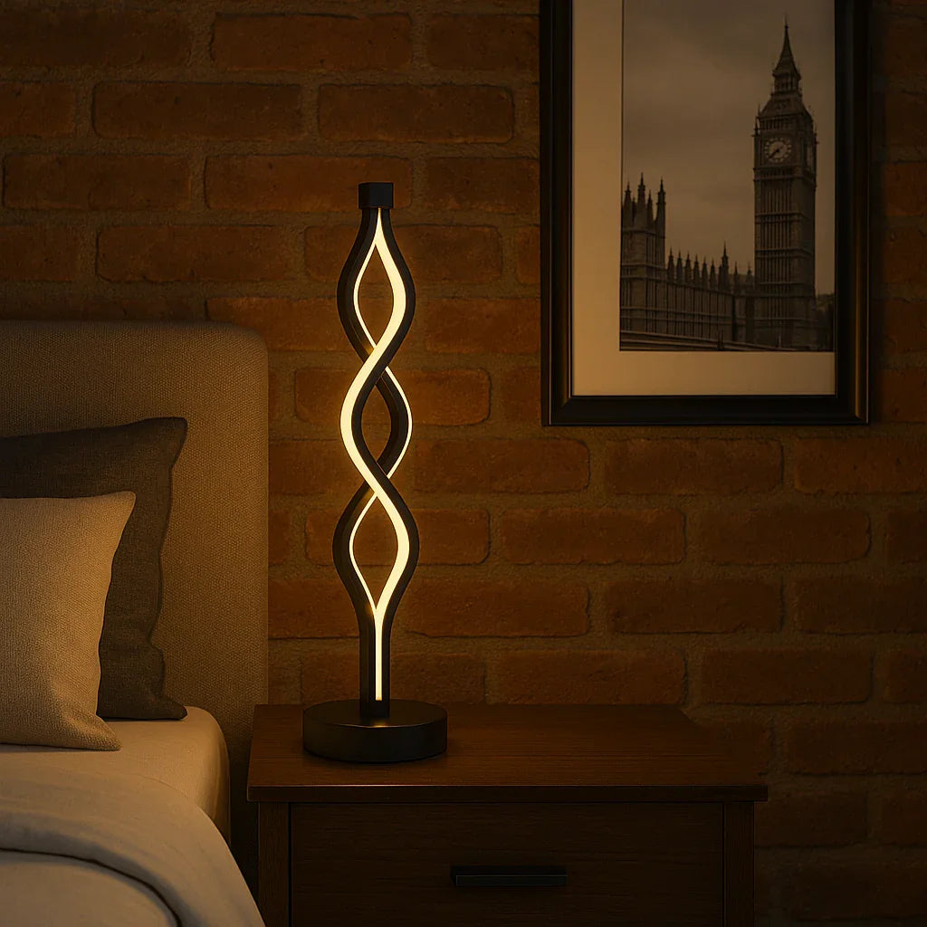 Heliora Twist Lampe - Skulpturel Design - LED Belysning