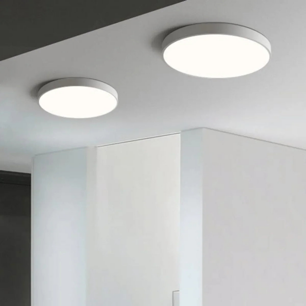 Loftlampe - Minimalistisk Design - Justerbar Belysning