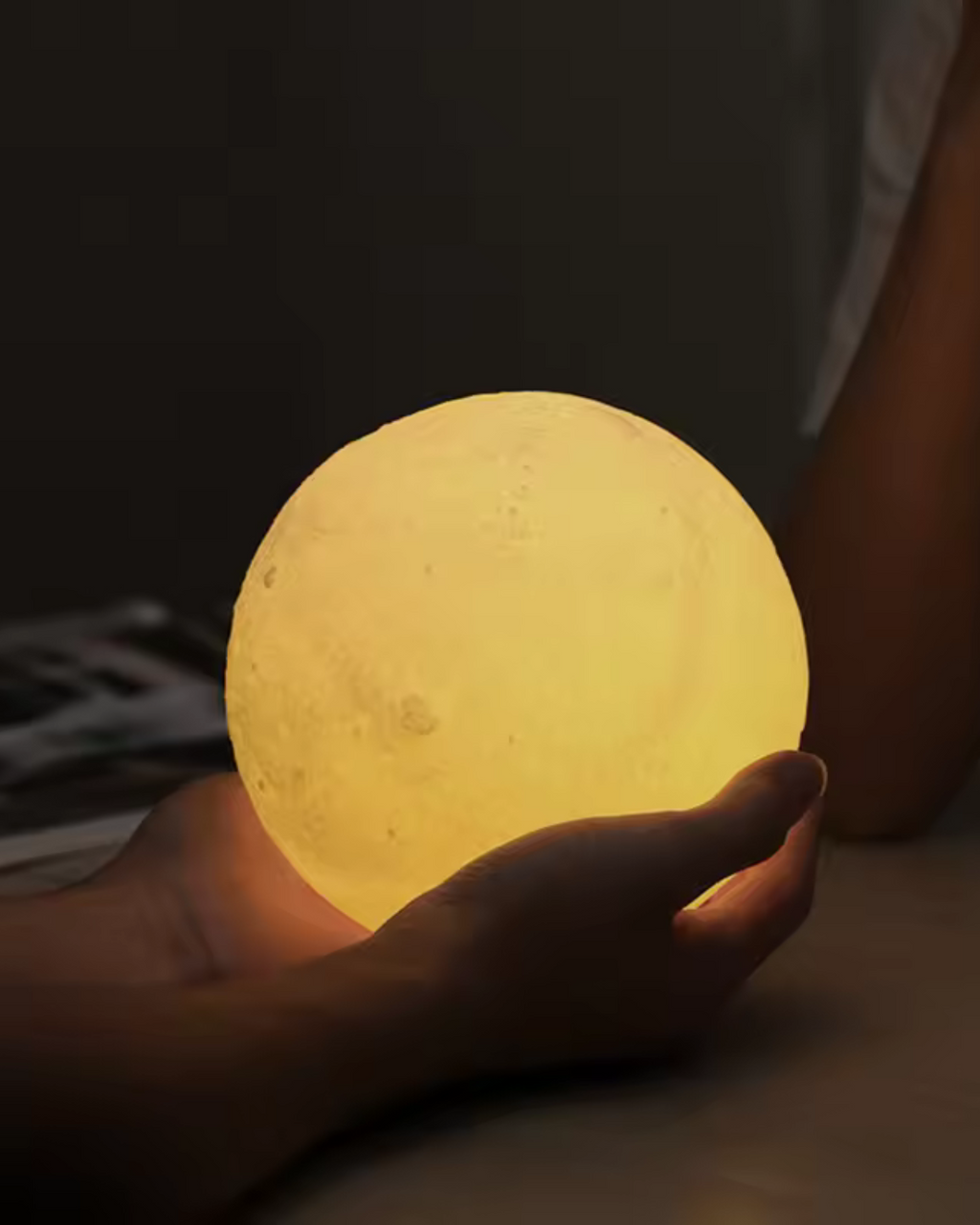 Moon Lamp - Justerbar lysstyrke