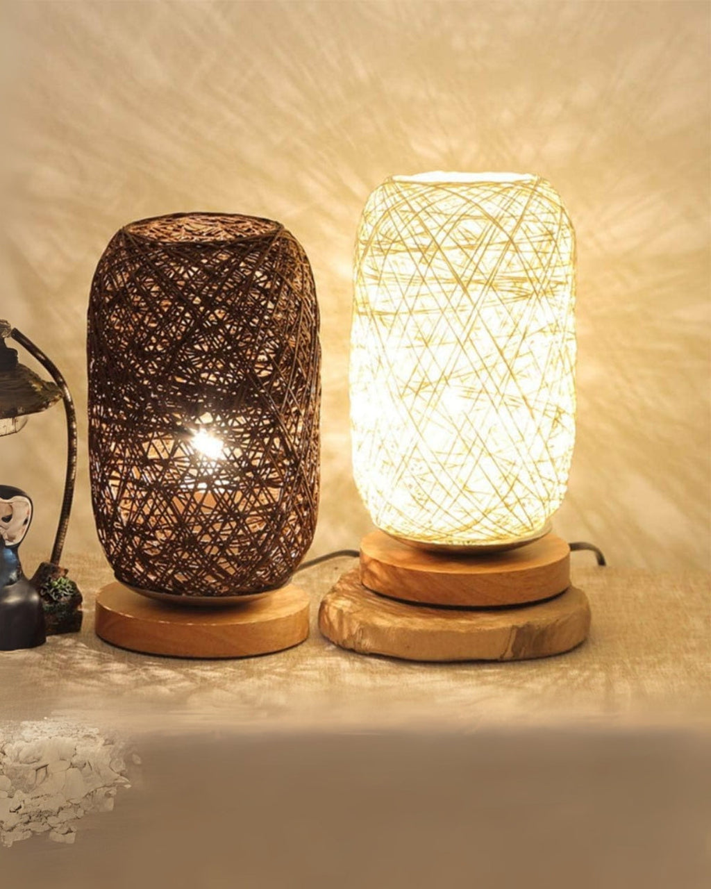 Natlampe - Flettet Rattan - Træbase