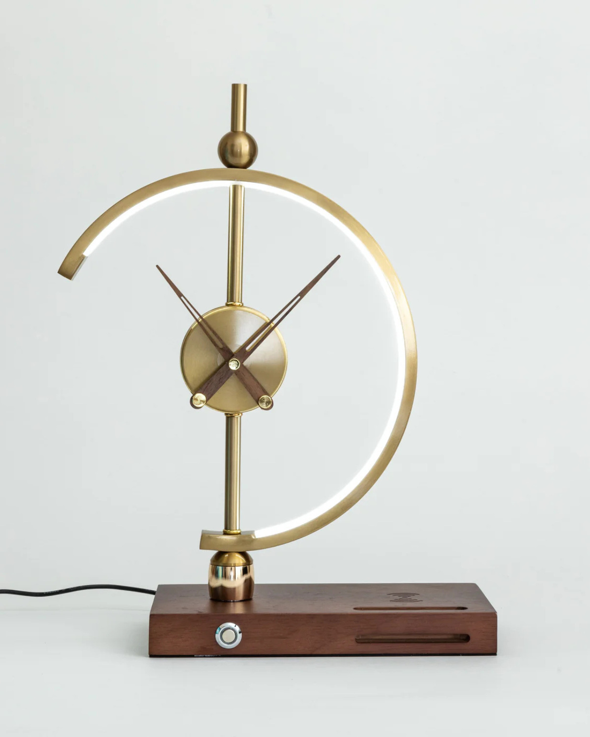 Skrivebordsur - LED-lys - Træbase