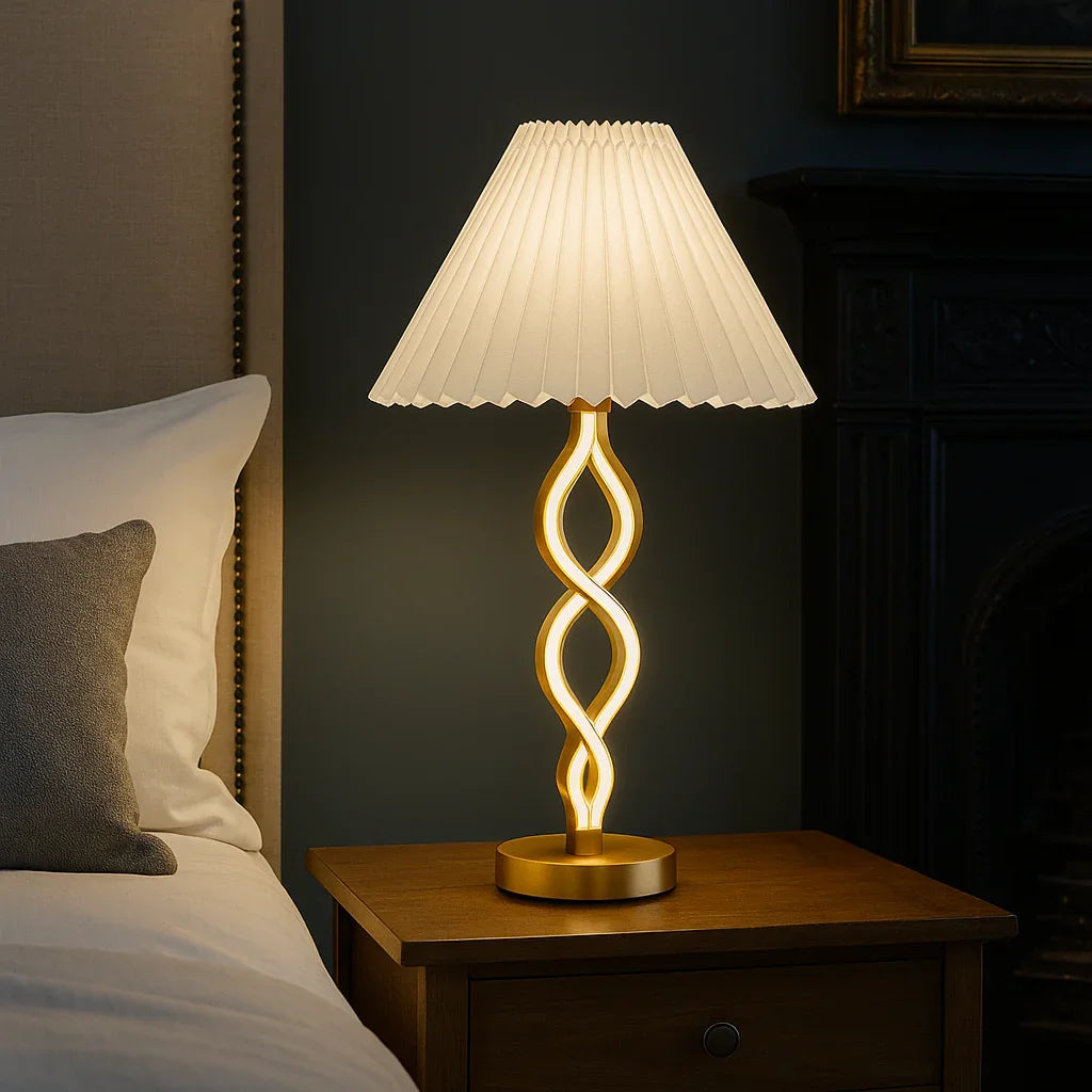 Skulpturel Lampe - LED Lys - Stofskærm