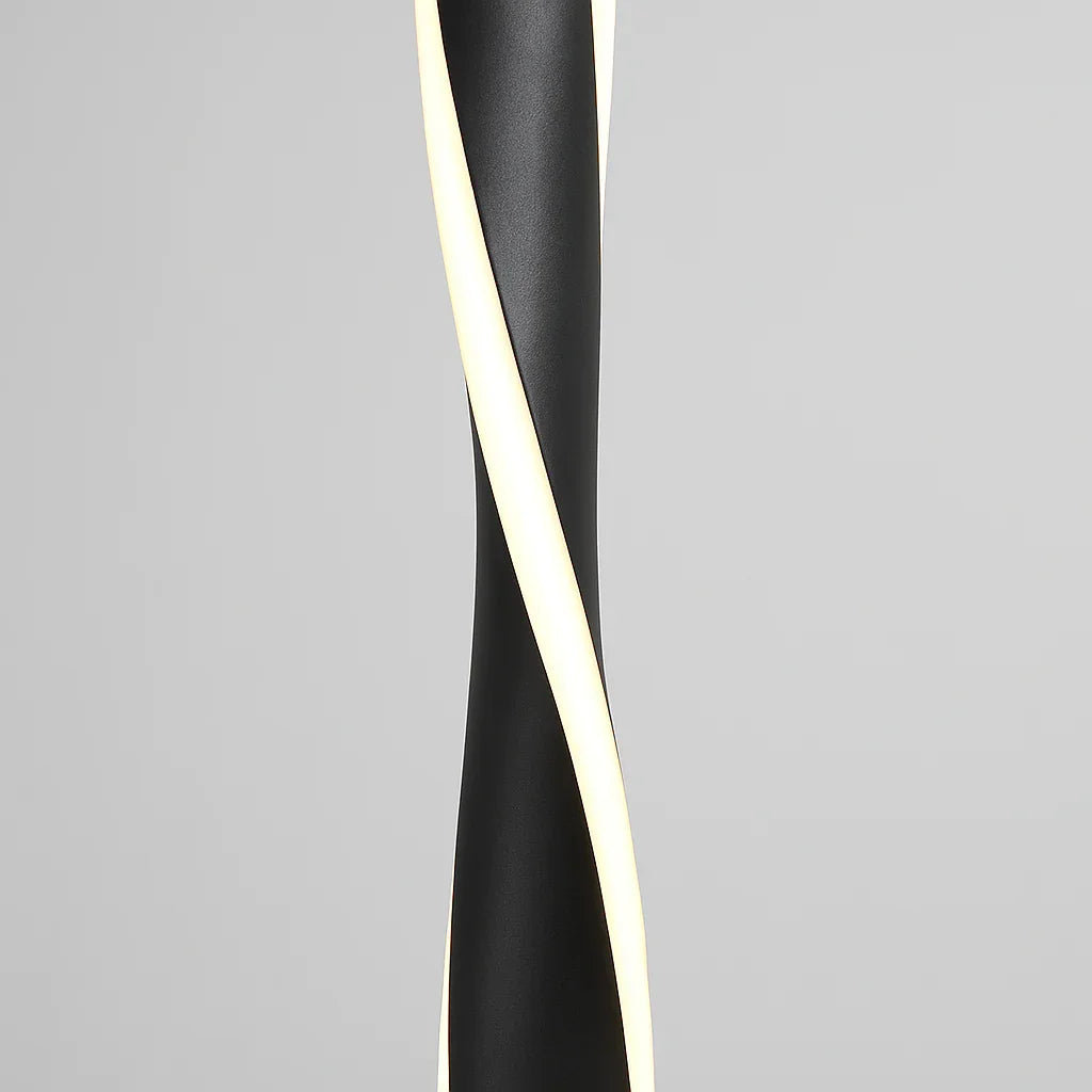 Solara Twist Gulvlampe - Skulpturel Design - LED Kompatibel