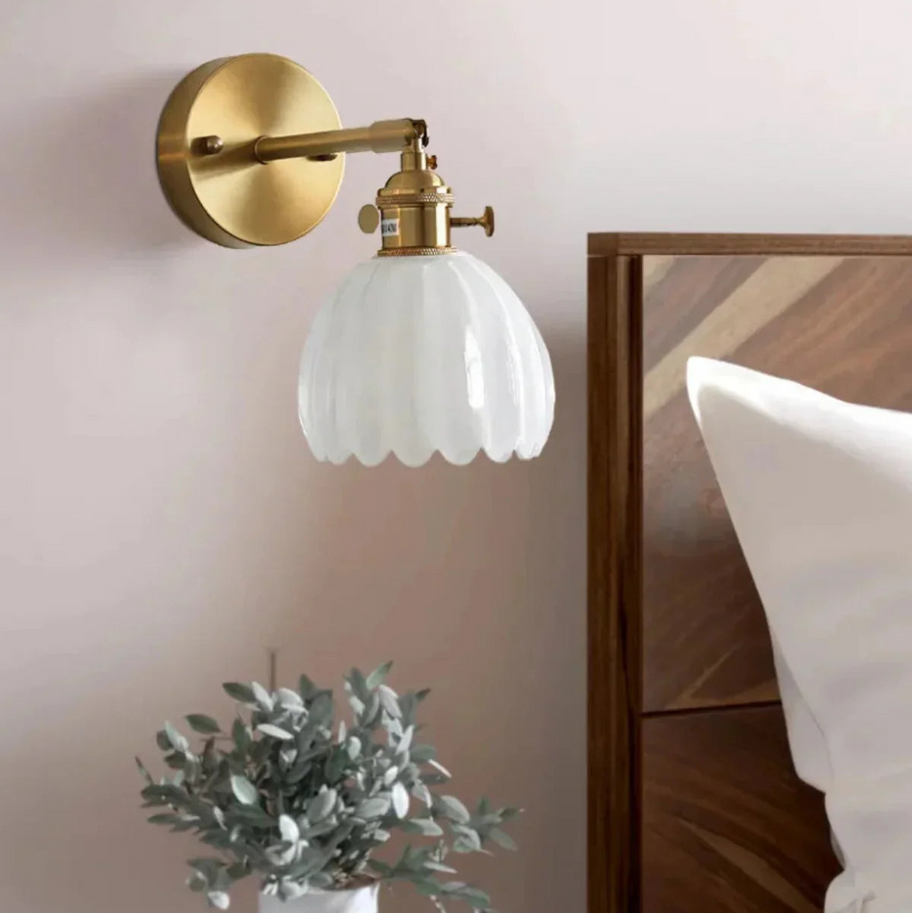 Væglampe - Glasskærm - Messingfinish