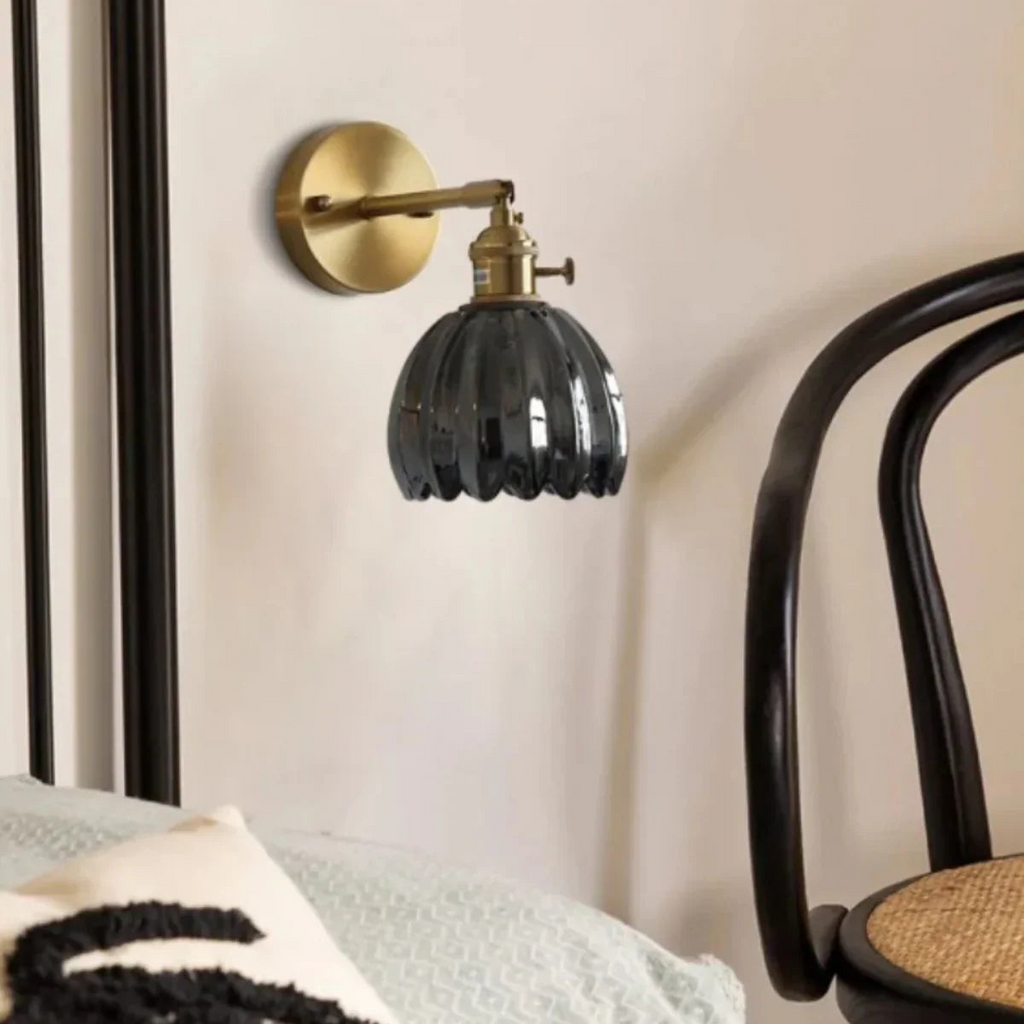 Væglampe - Glasskærm - Messingfinish