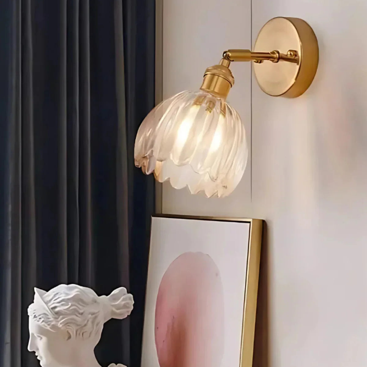 Væglampe - Glasskærm - Messingfinish