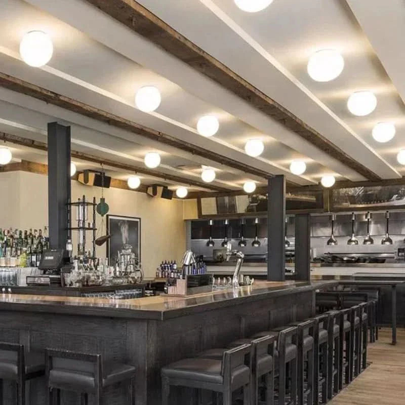 Væglampe - Cirkulært Design - Mælkehvid Glasskærm