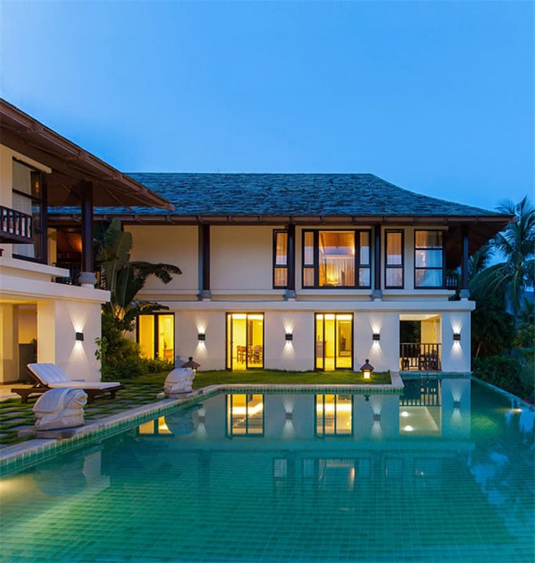 Væglampe - LED Armatur - Dobbelt Lysstråle